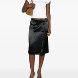 White t-shirt, full body view