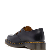 Black shoe,back view