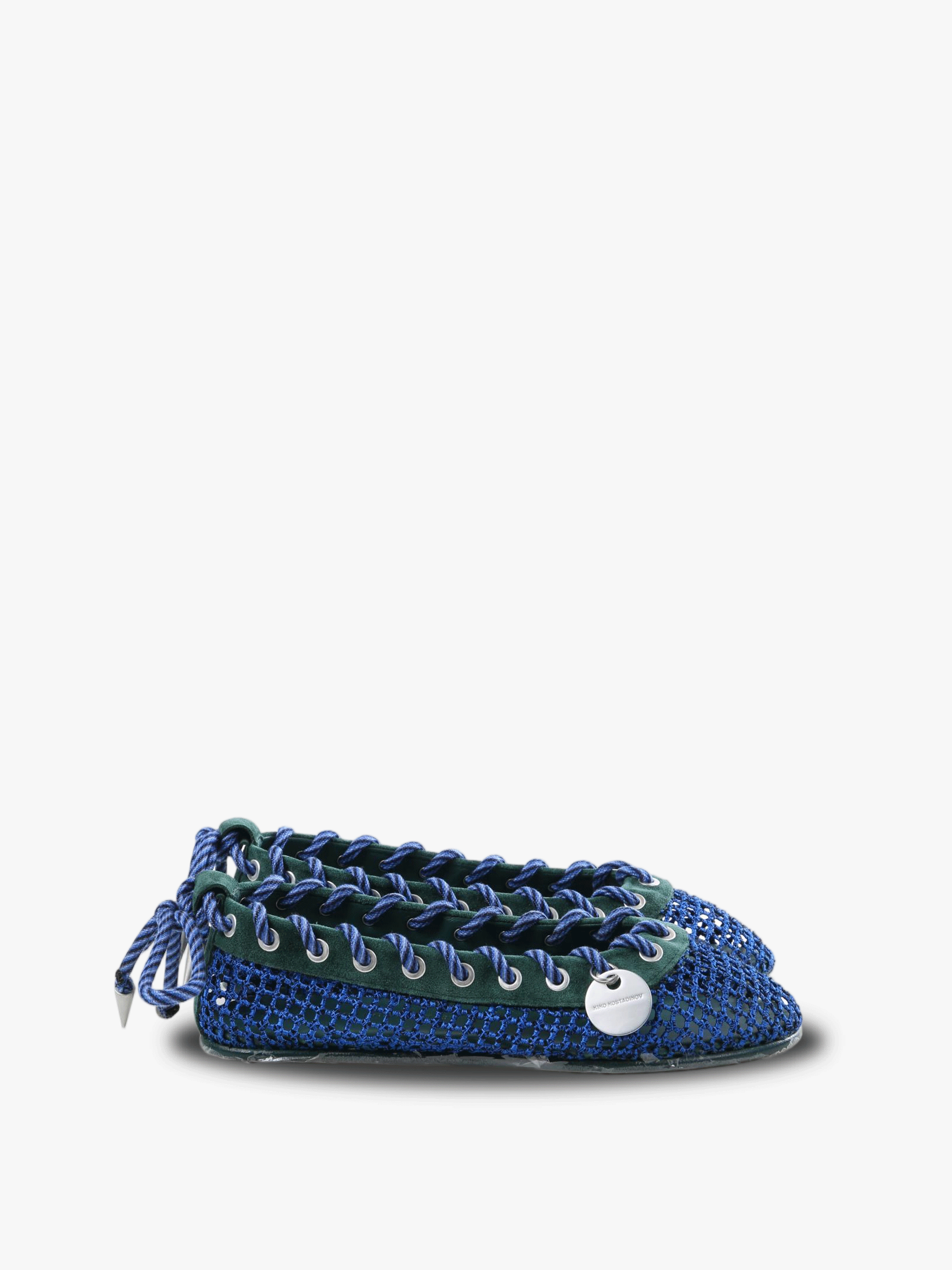 Blue shoe,front view