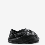 Black shoes, front view