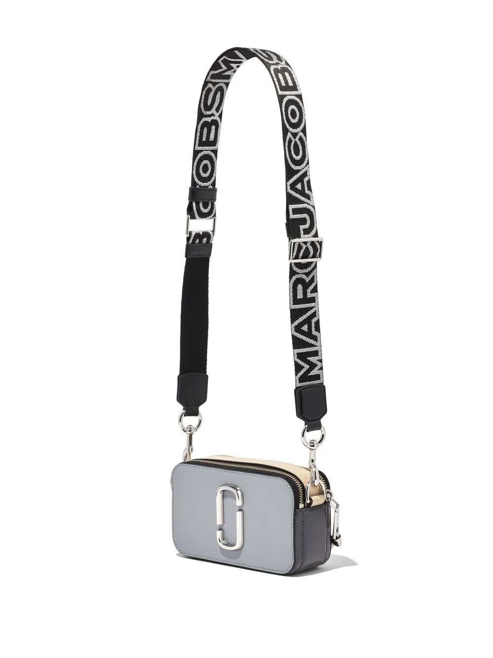 Black accessories, front view
