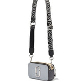 Black accessories, front view