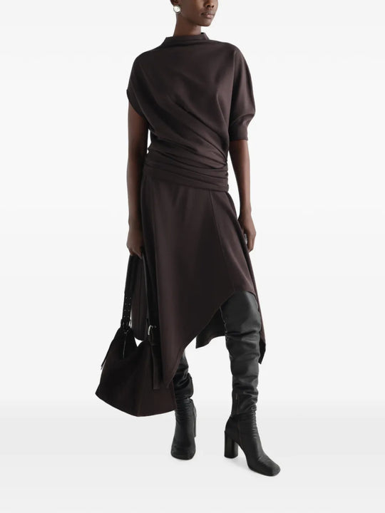 Brown dress, front view