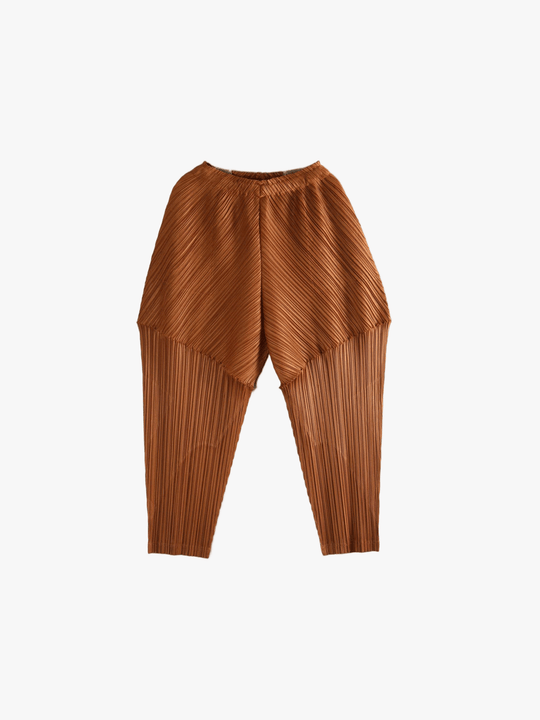 Brown pants, frontview