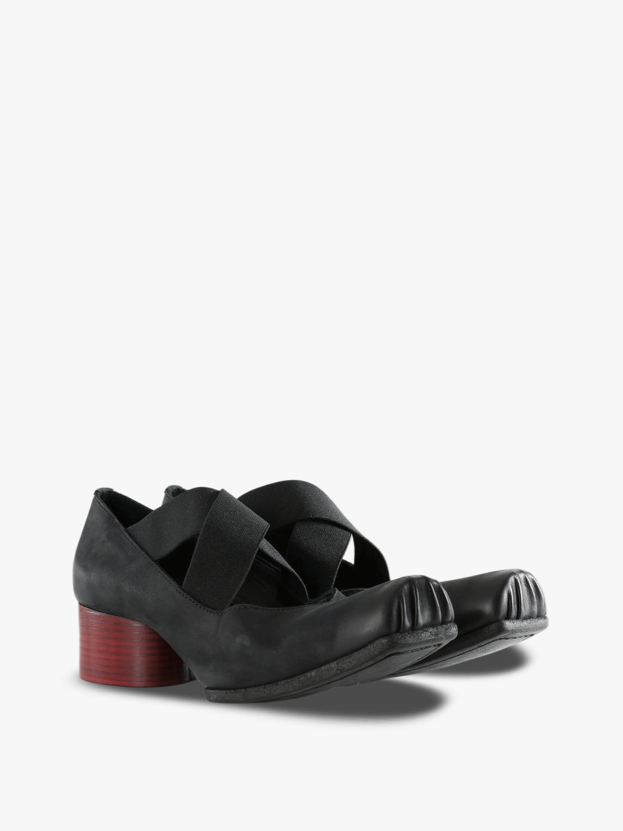 Black shoes, front view