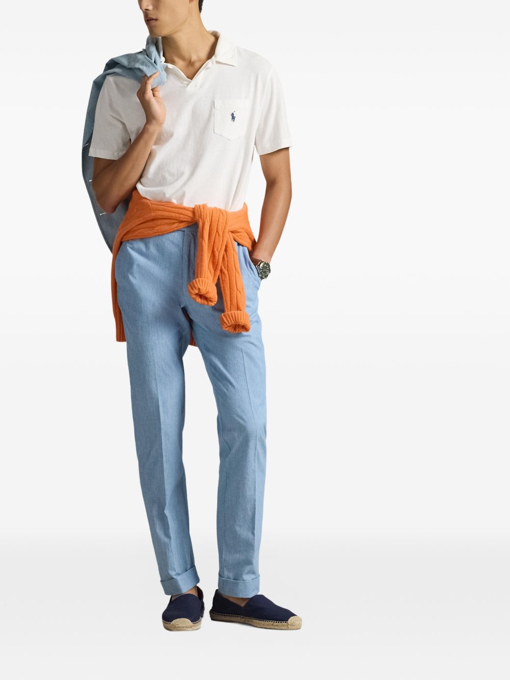 Blue t-shirt, full body view