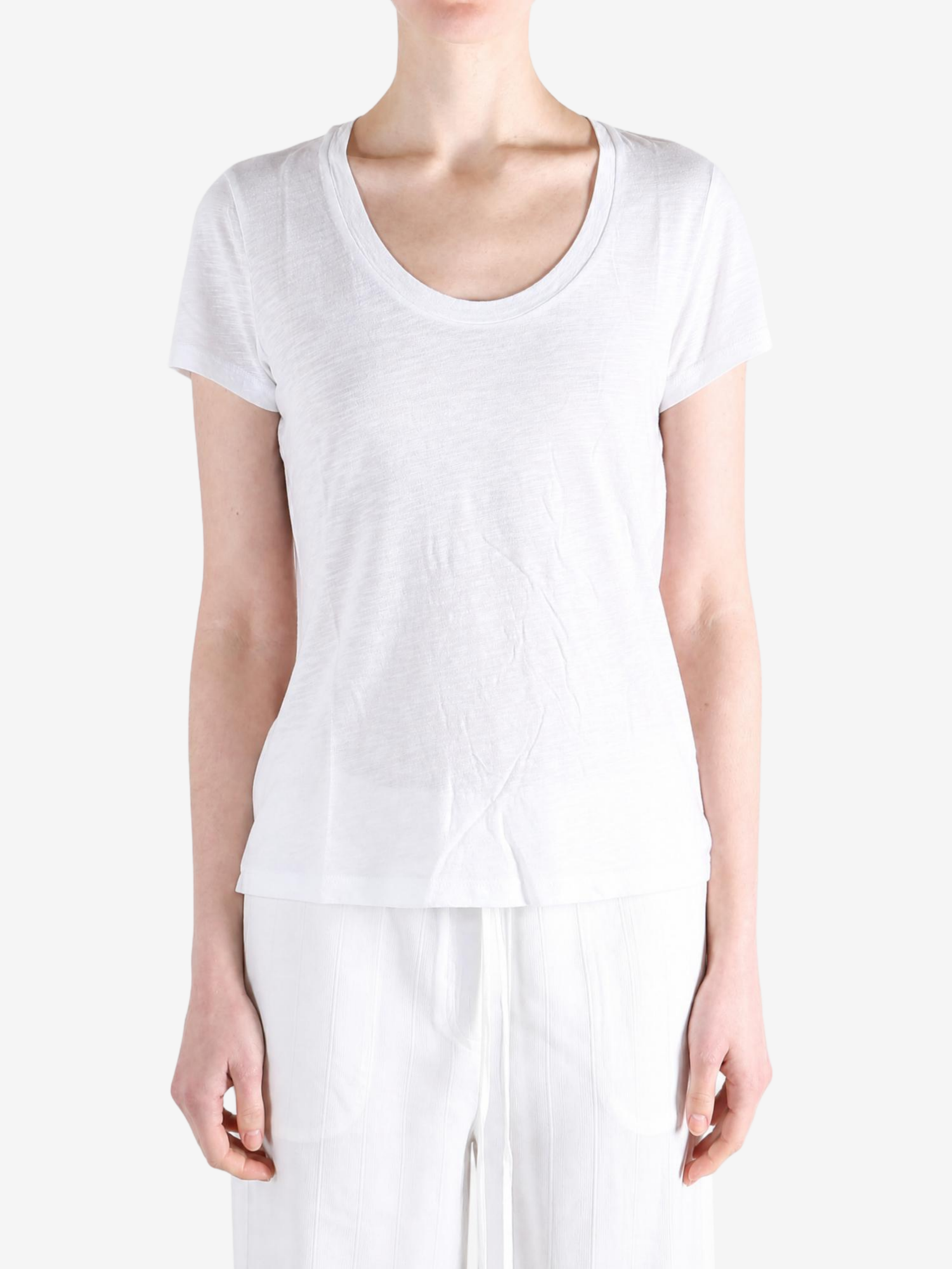 White t-shirt, full body view