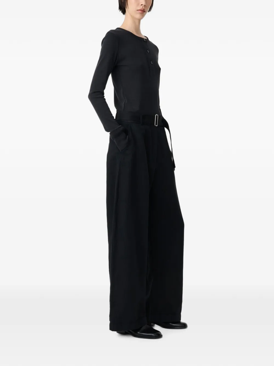 Black top, front view