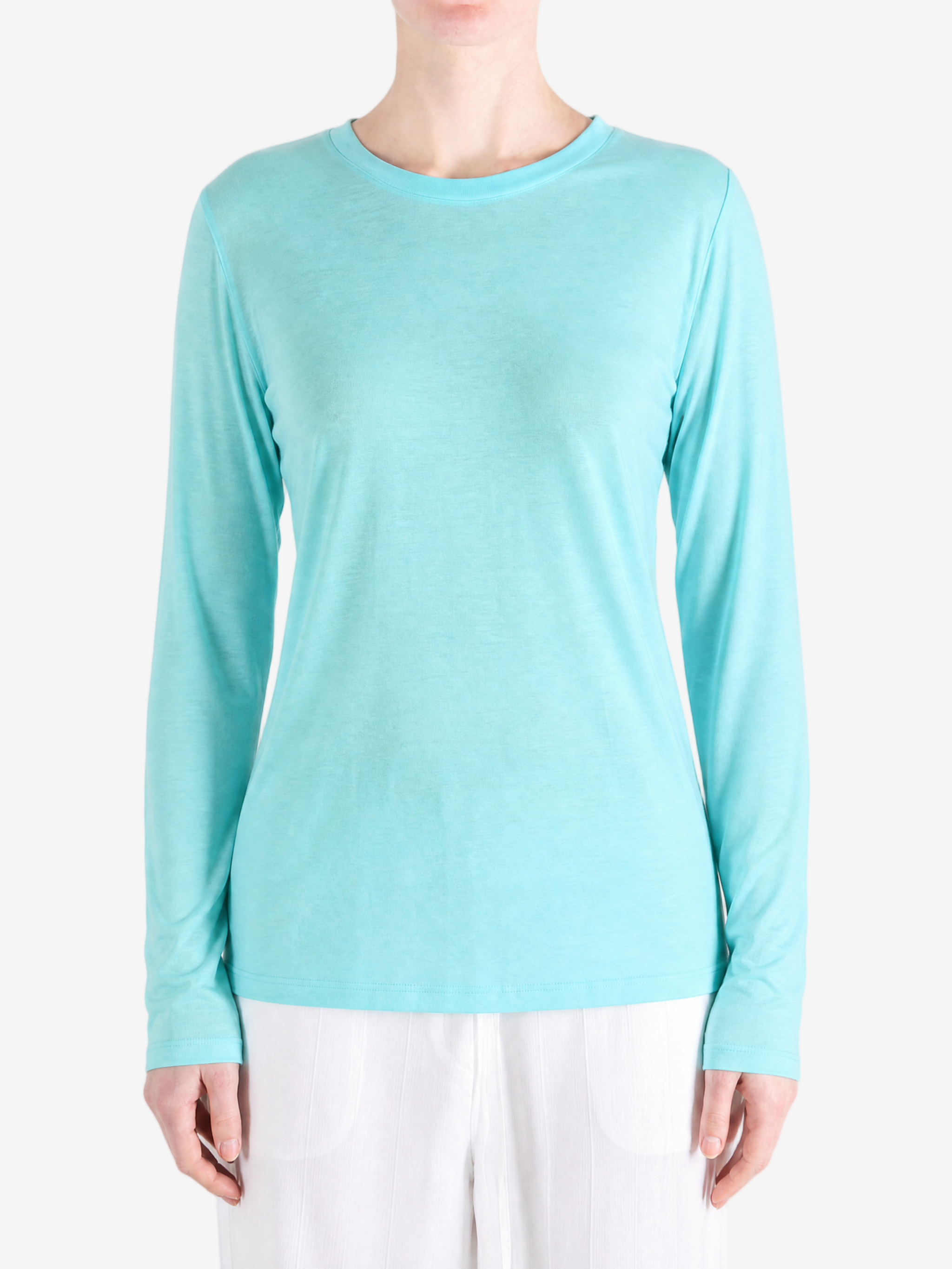 Green t-shirt, full body view