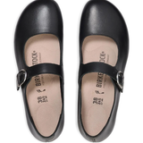 Black shoes, front view