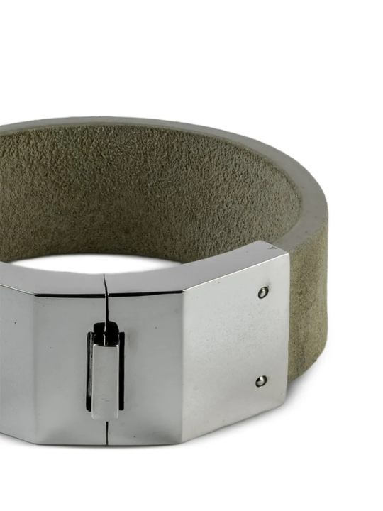 Green jewelry, front view