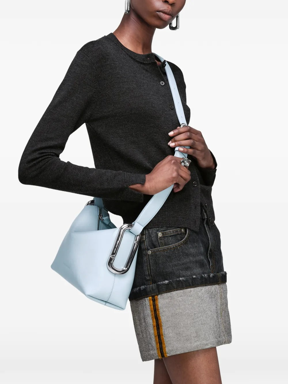 Blue bag, front view