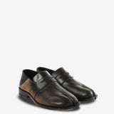 Black shoes,side view