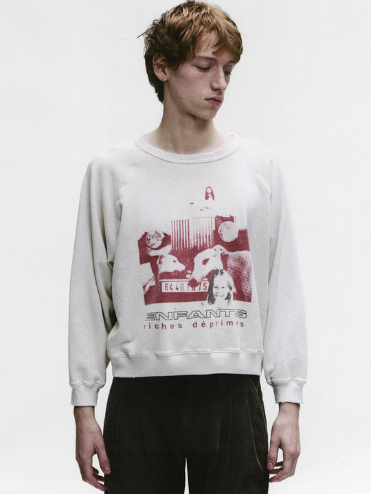 White shirts worn by a person, showing the shirts fit