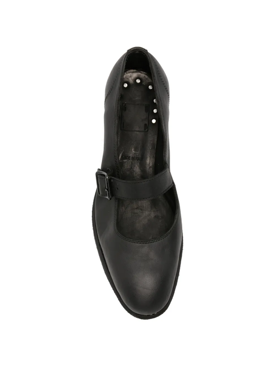 Black shoes, front view