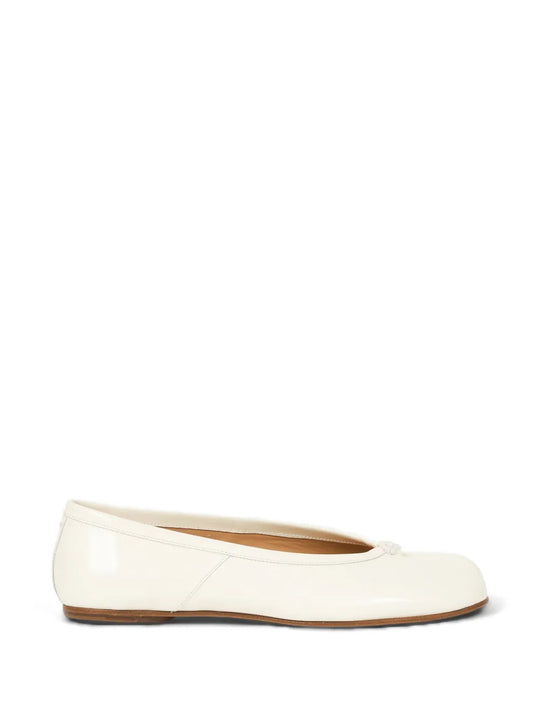White shoes, side view