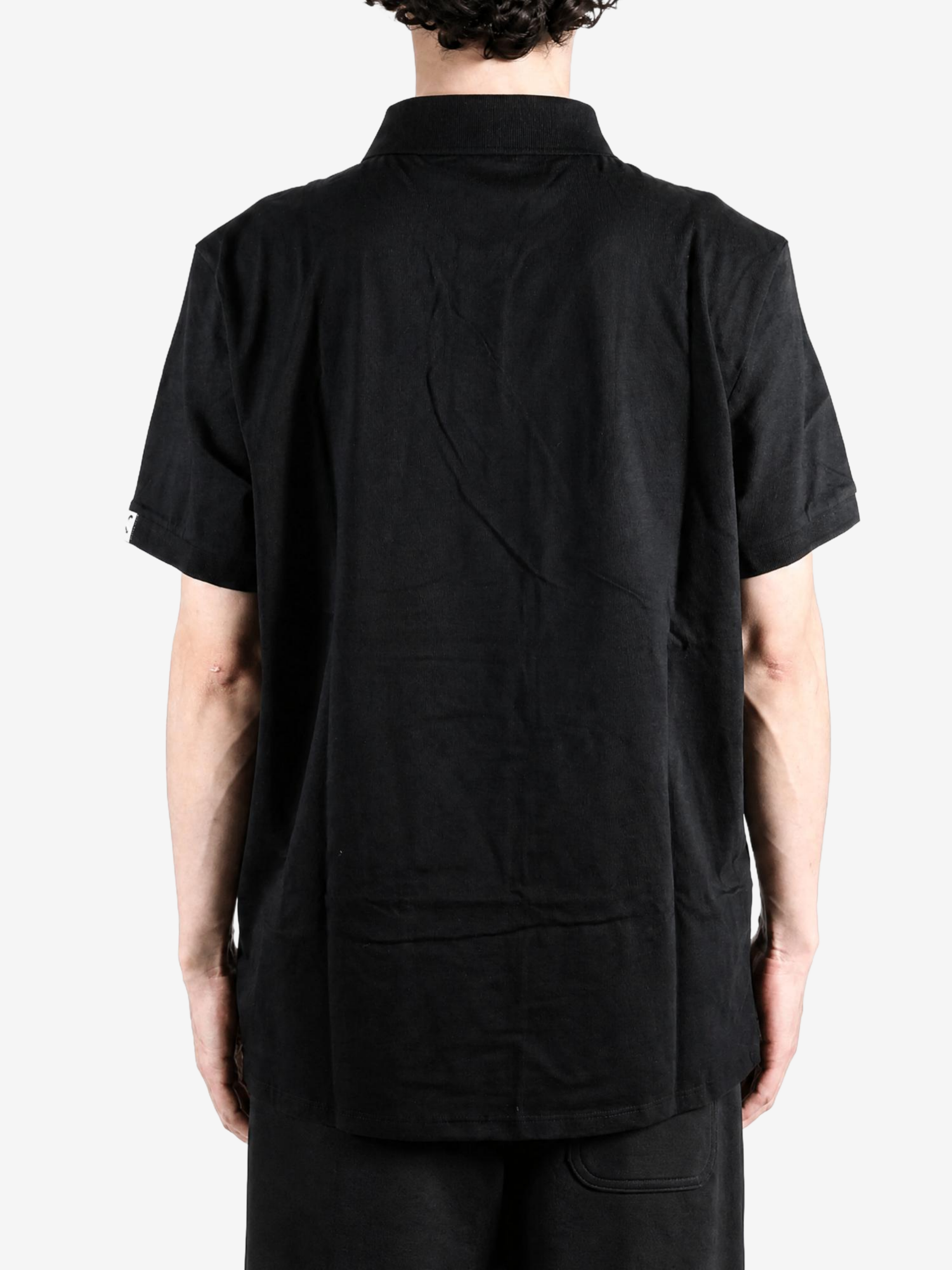 Black shirt, full body view