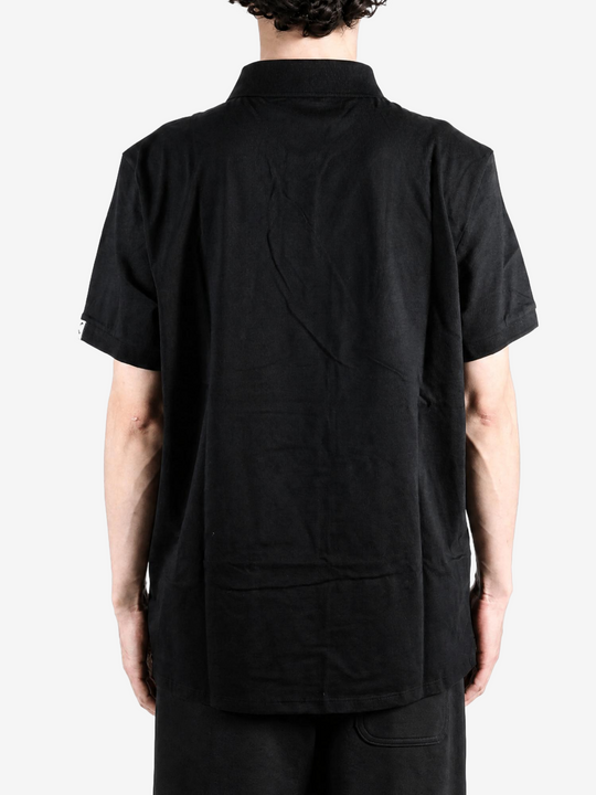 Black shirt, full body view