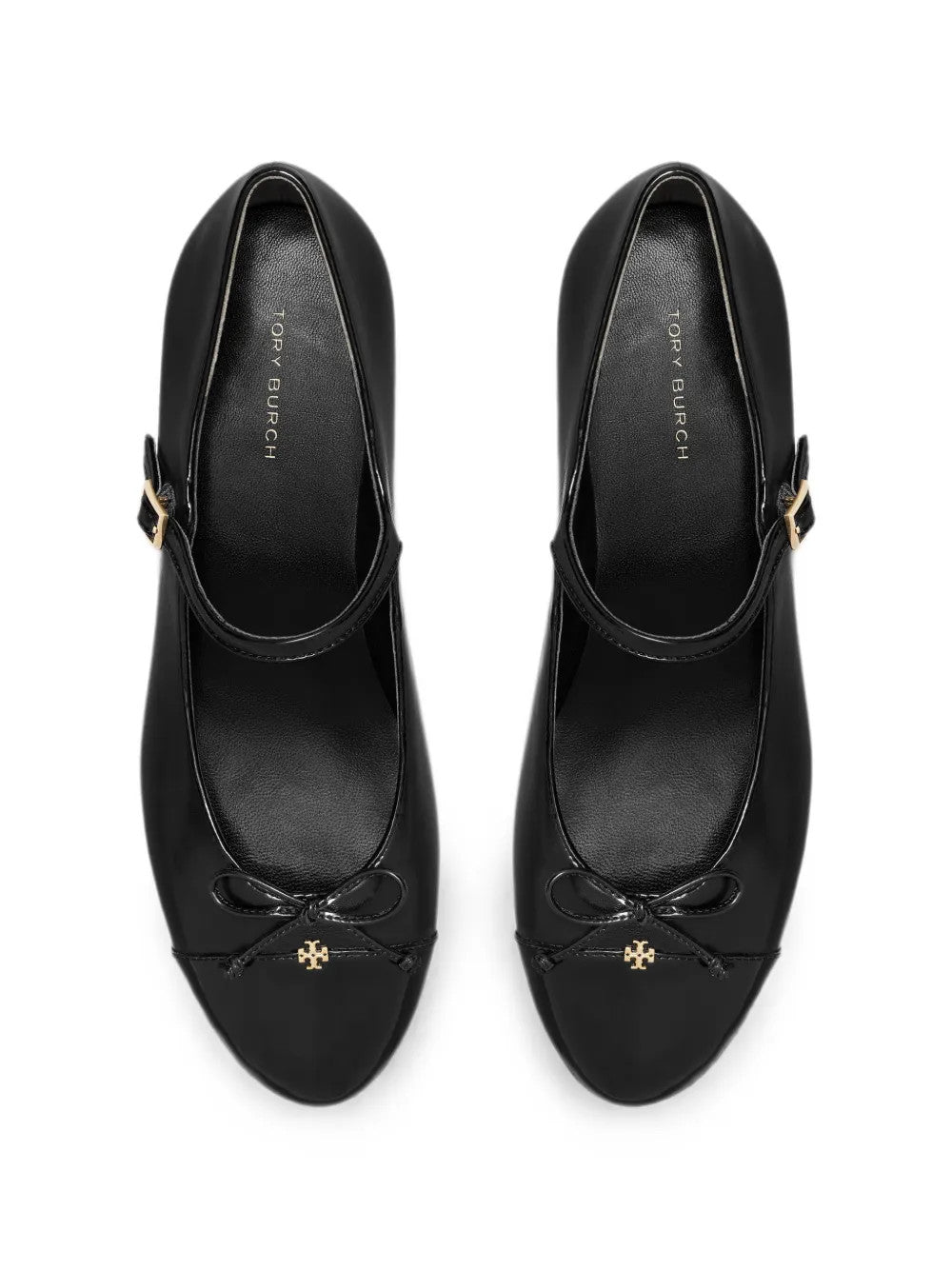 Black shoes, front view