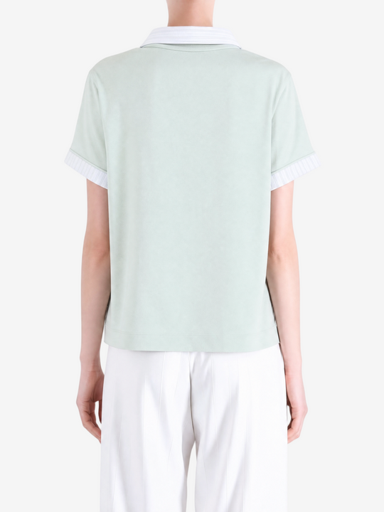 Green t-shirt, full body view