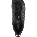 black snerakers,top view