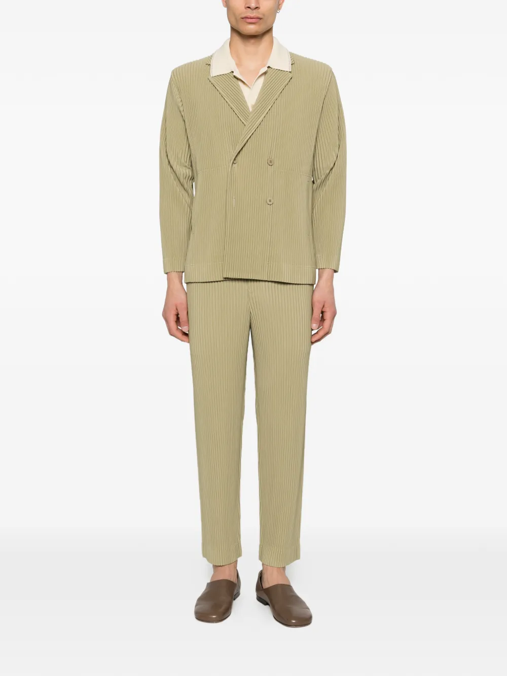 green pants,full body view