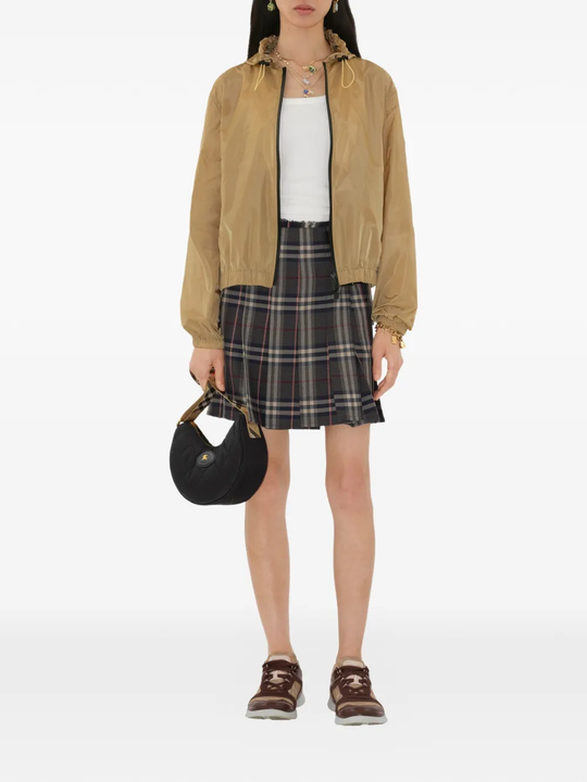 Black bag worn by a person, showing the bag's fit