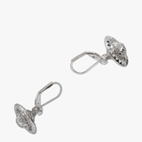 Grey accessories, front view