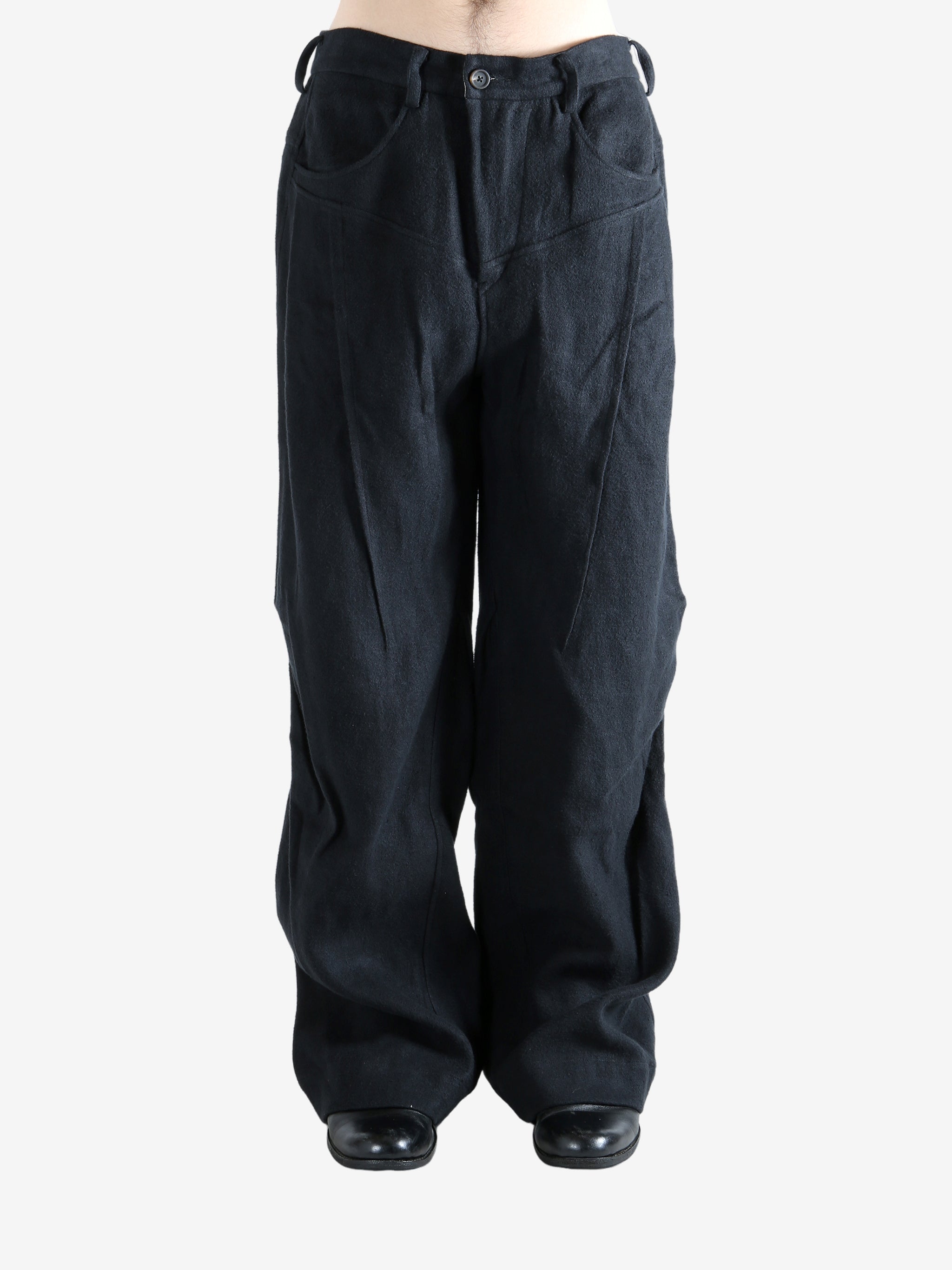 パンツ ZIGGY CHEN Aulated Knee Denim ZIGGY CHEN - Men Articulated Knee Denim Trousers – Atelier New York