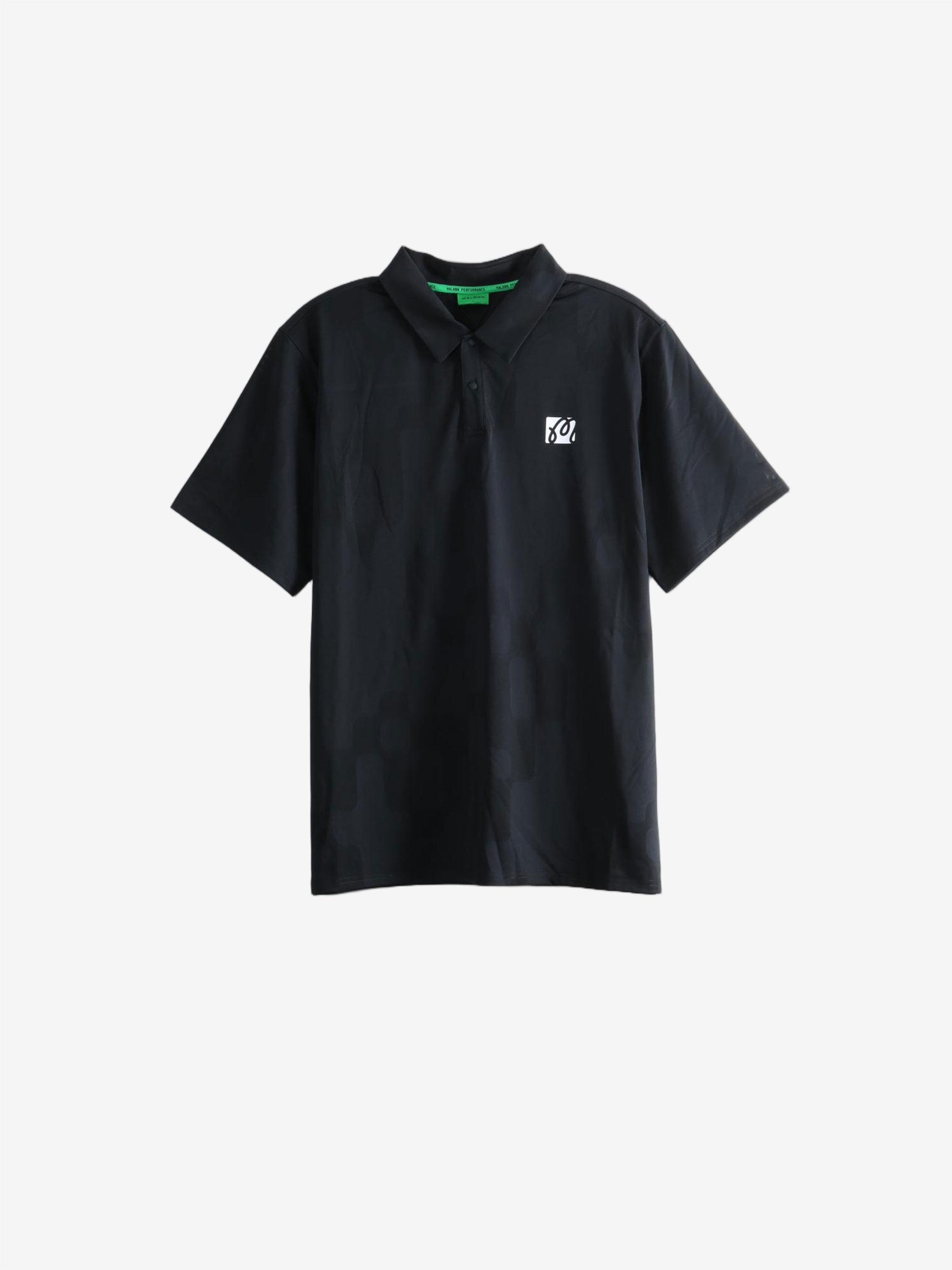 Black shirt, front view