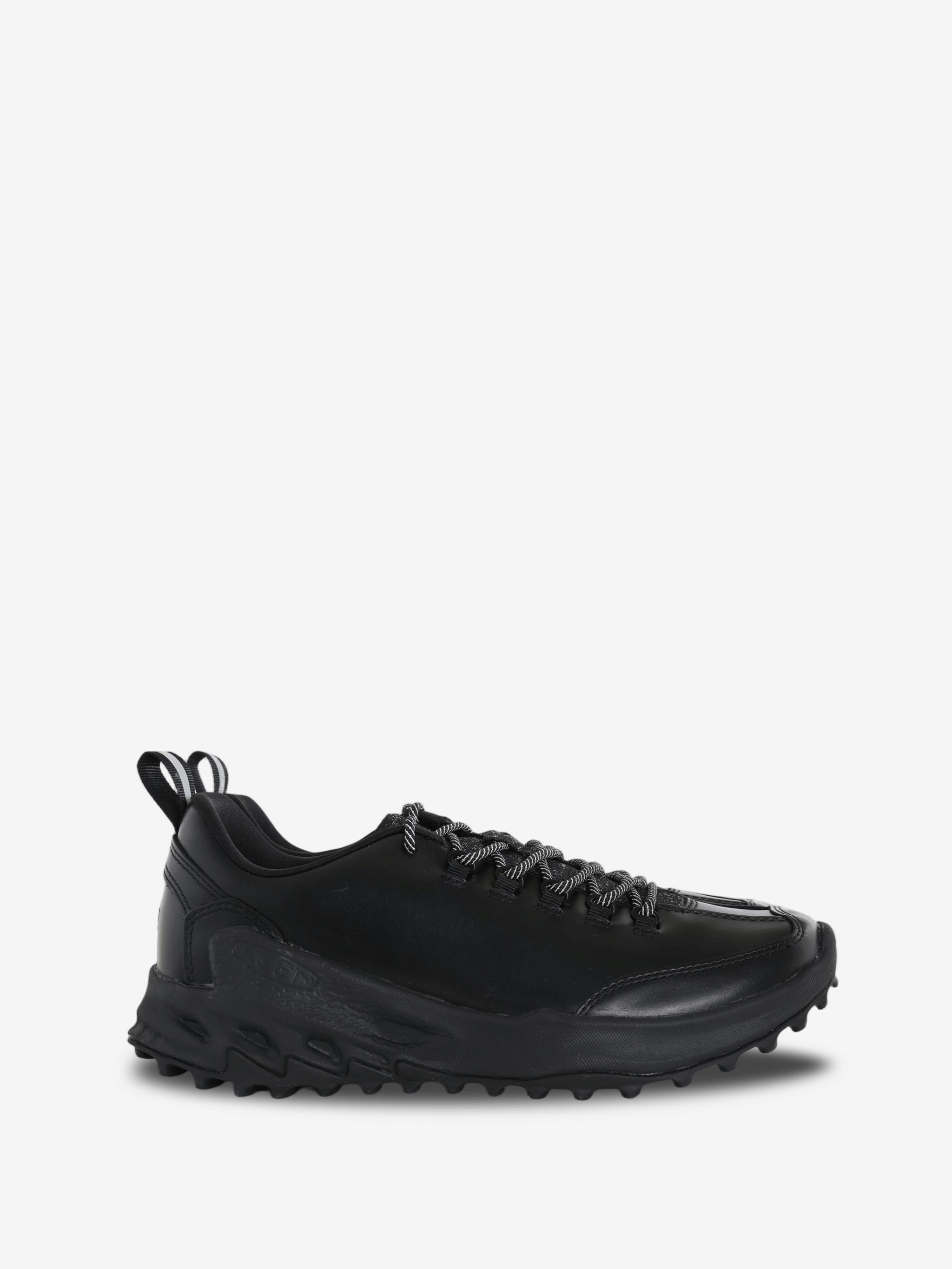Black shoes, front view