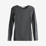 Grey shirt, front view