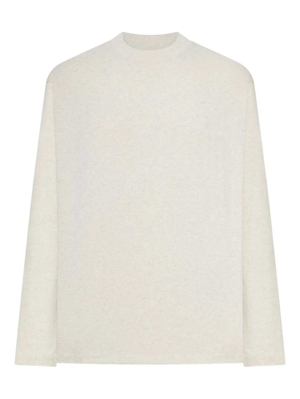 whitr t-shir, front view