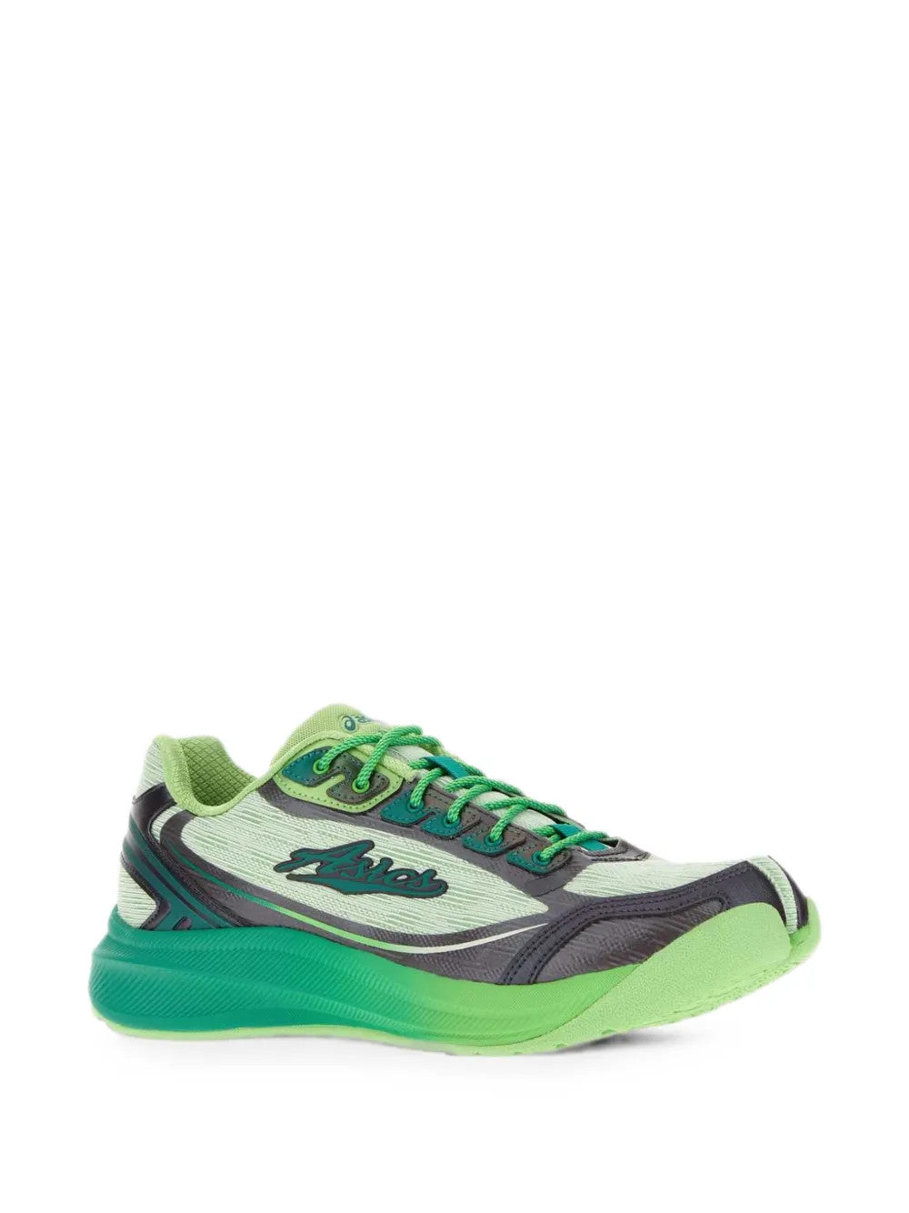 Green shoes, front view