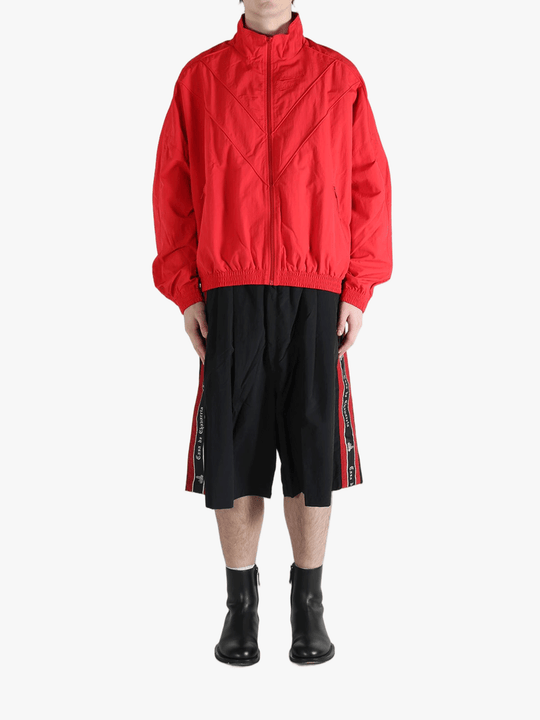 Red jacket,full body view