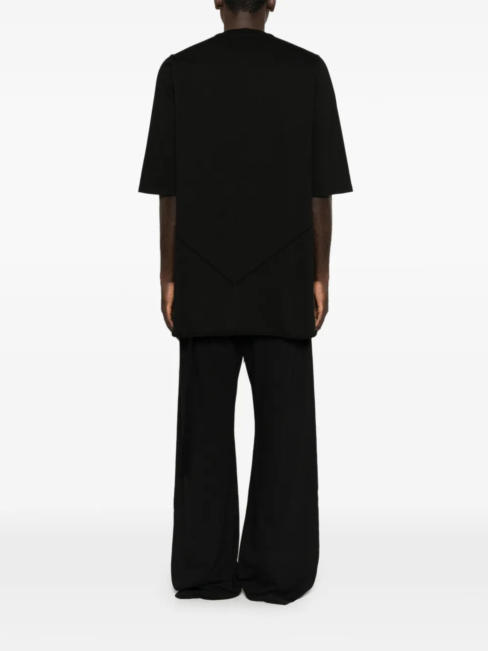 Black t-shirt, full body view