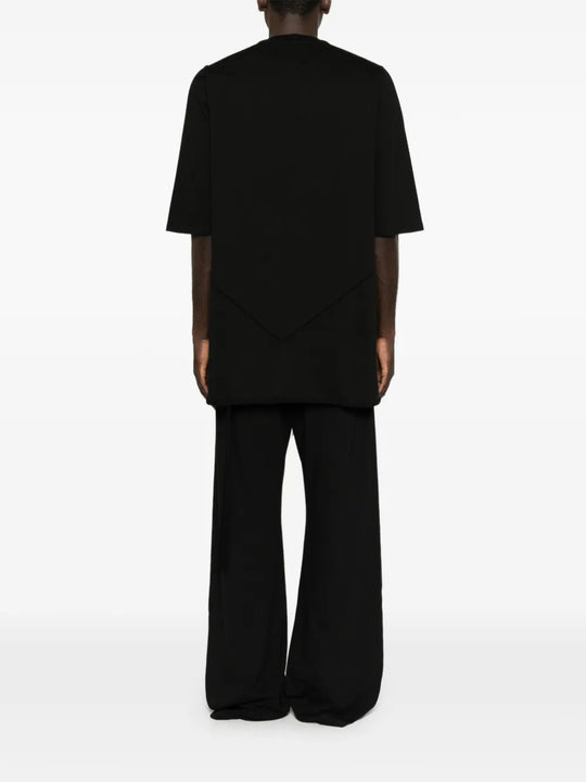 Black t-shirt, full body view