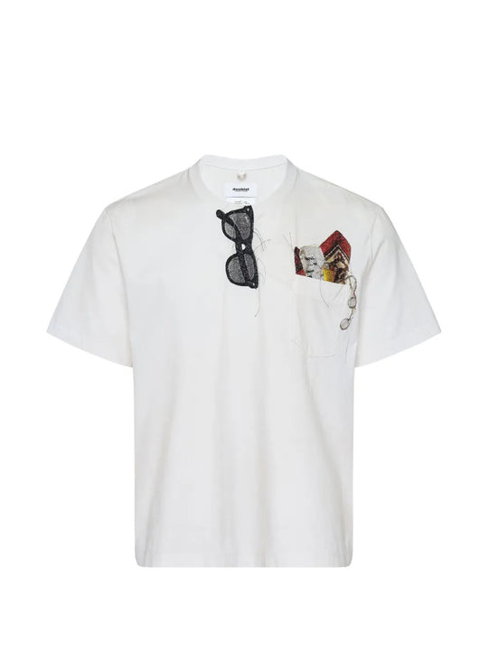 White t-shirt, front view