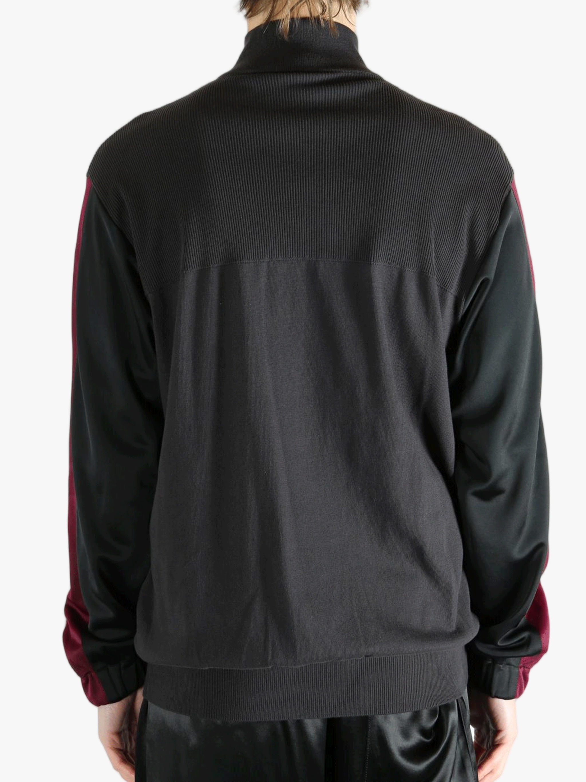 Black hoodie worn by a person, showing the hoodies fit