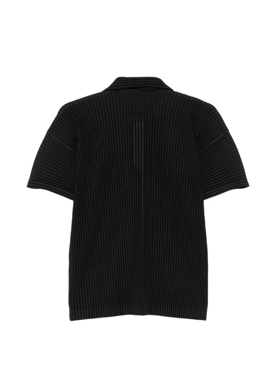 Black shirts, back view