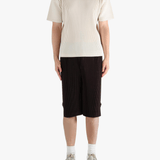 White t-shirt, full body view