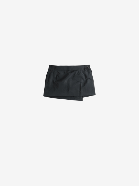 Black skirt, front view