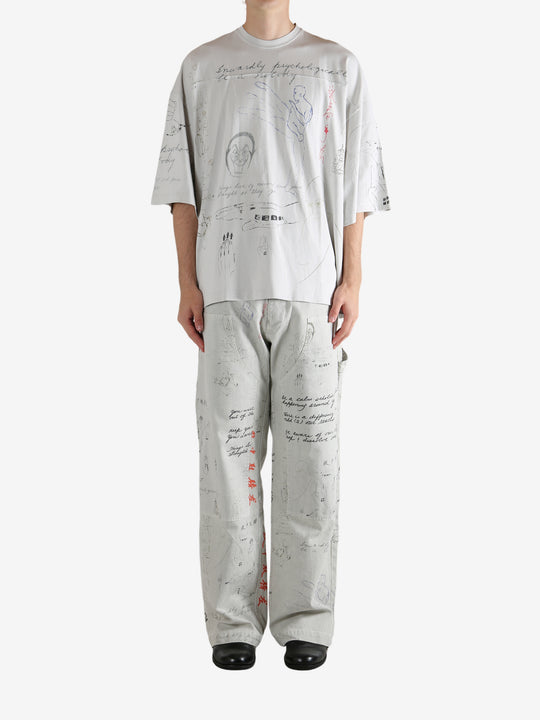 Grey T-shirt, full body view