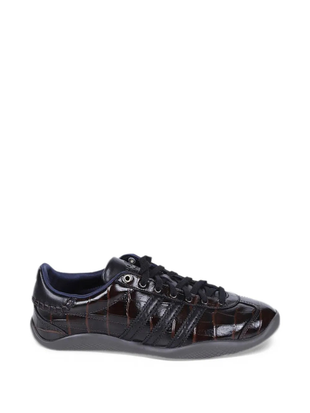 Brown shoes, front view