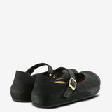 Black shoes,back view