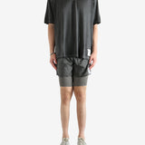 Black t-shirt,full body view