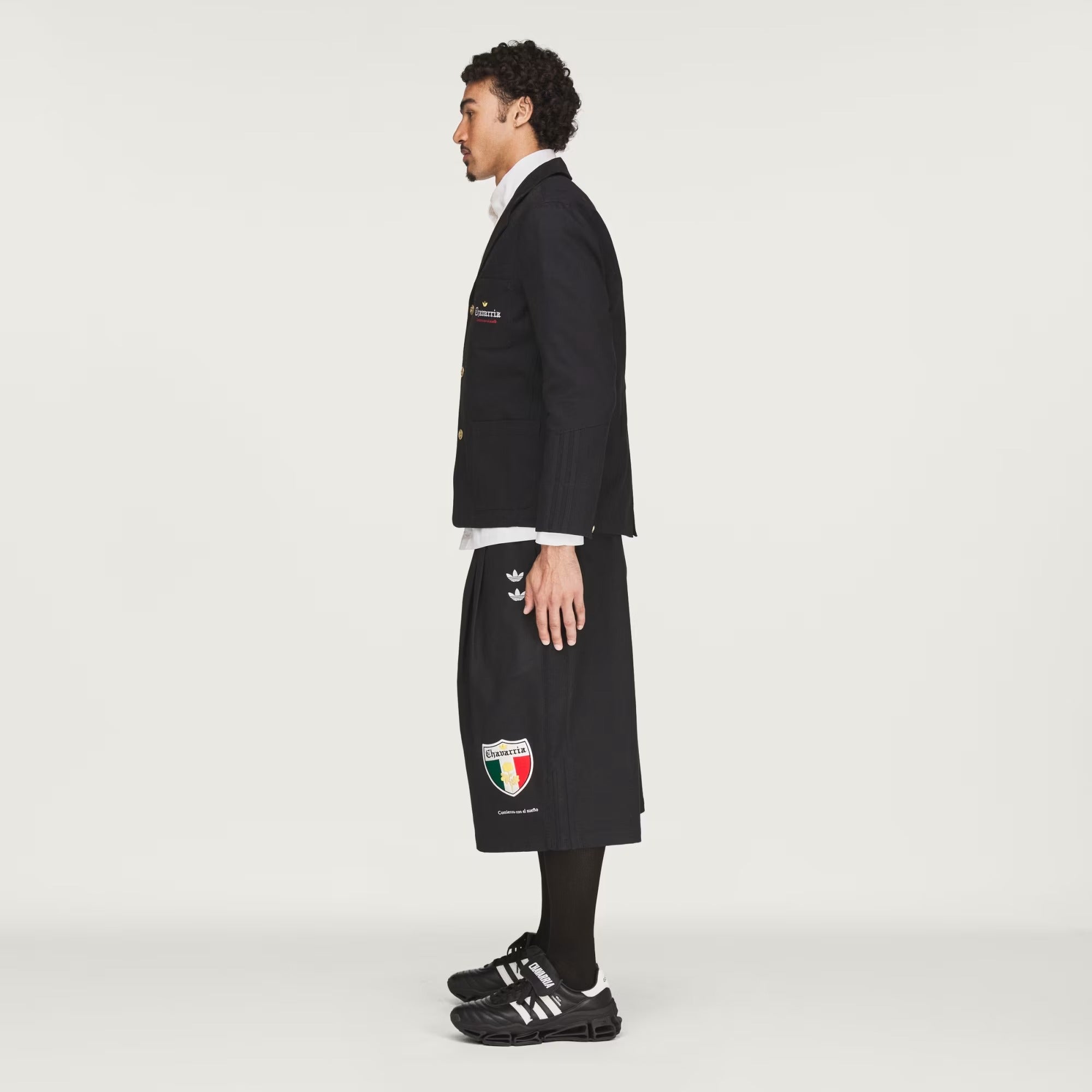 black blazer,full body view