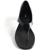 Black shoes, front view