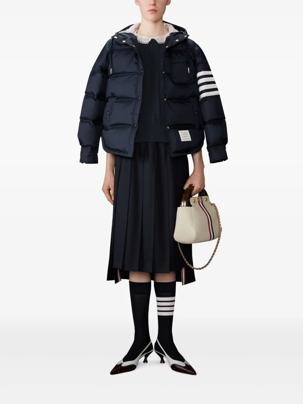 Navy top,full body view