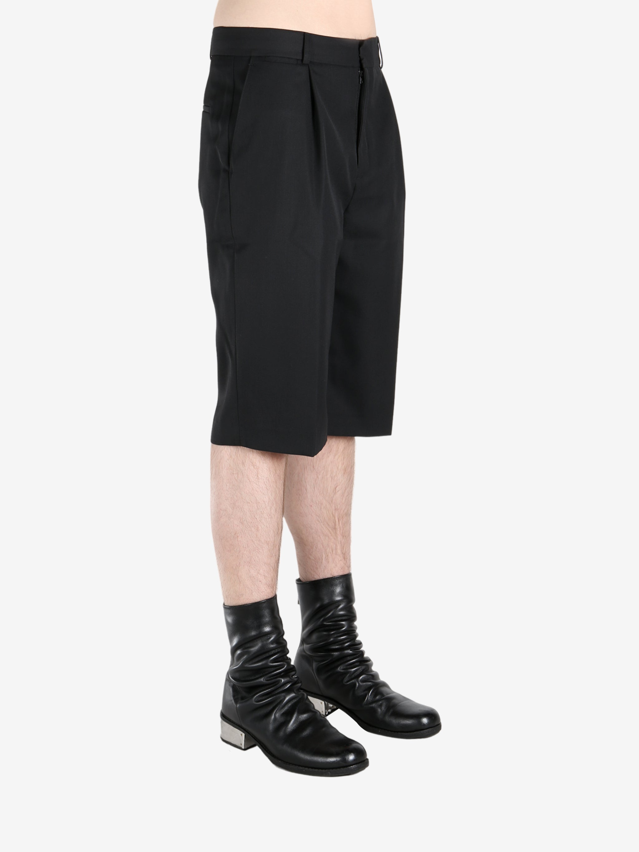 black shorts,side view